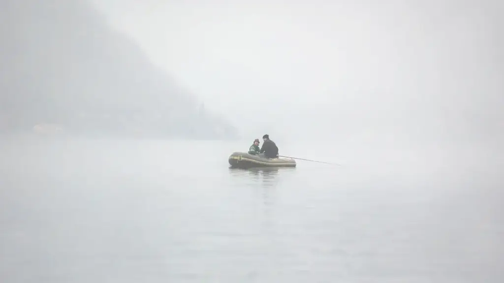 Pesca in lago: come leggere il fondale osservando la forma della sponda
