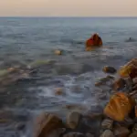 Acqua torbida: come scegliere uno spot di pesca con zone di acqua più chiara