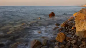 Acqua torbida: come scegliere uno spot di pesca con zone di acqua più chiara