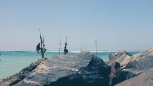 Pesca su scogliera artificiale: come controllare vie di accesso e ritorno